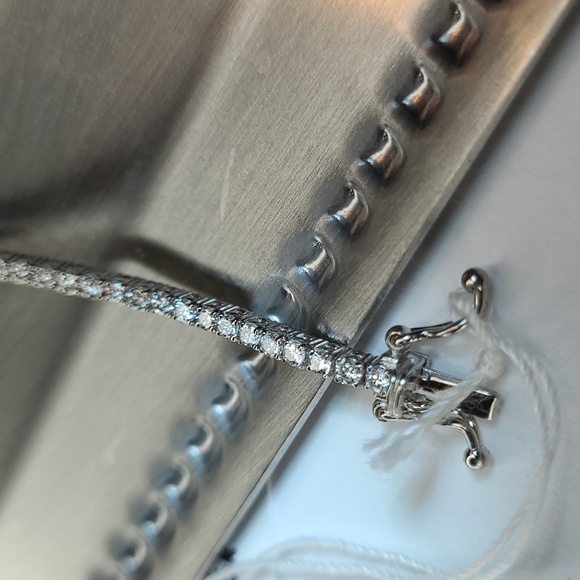 Stunning DIAMON TENNIS BRACELET  14K WHITE GOLD - Picture 7 of 8